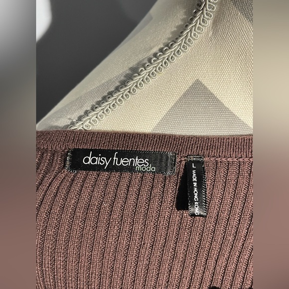 Daisy Fuentes Chocolate Ribbed Top - Picture 10 of 12